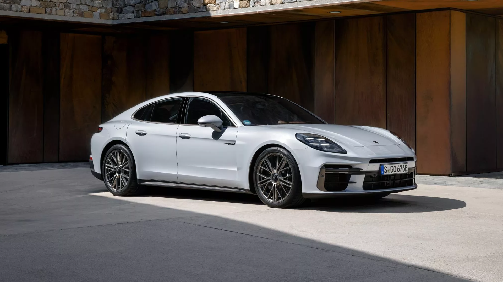 yeni porsche panamera