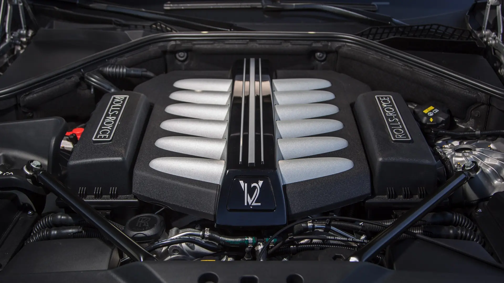 rolls-royce v12